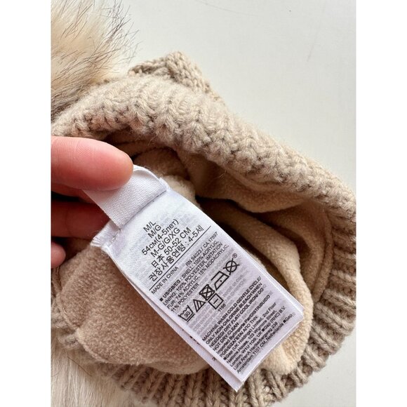BABY GAP Beige Acrylic Cable Knit Pom Pom Beanie Toque Hat, Toddler Size M/L - Picture 7 of 9
